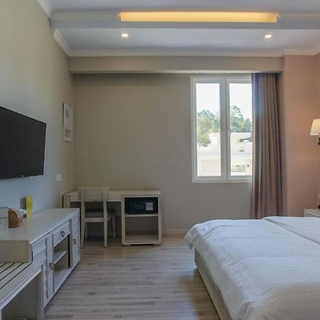 Hotel Villa Emitta Tomohon Ngoại thất bức ảnh