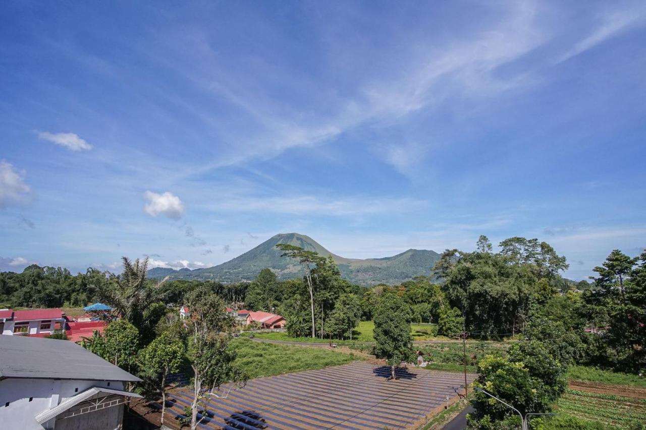 Hotel Villa Emitta Tomohon Ngoại thất bức ảnh