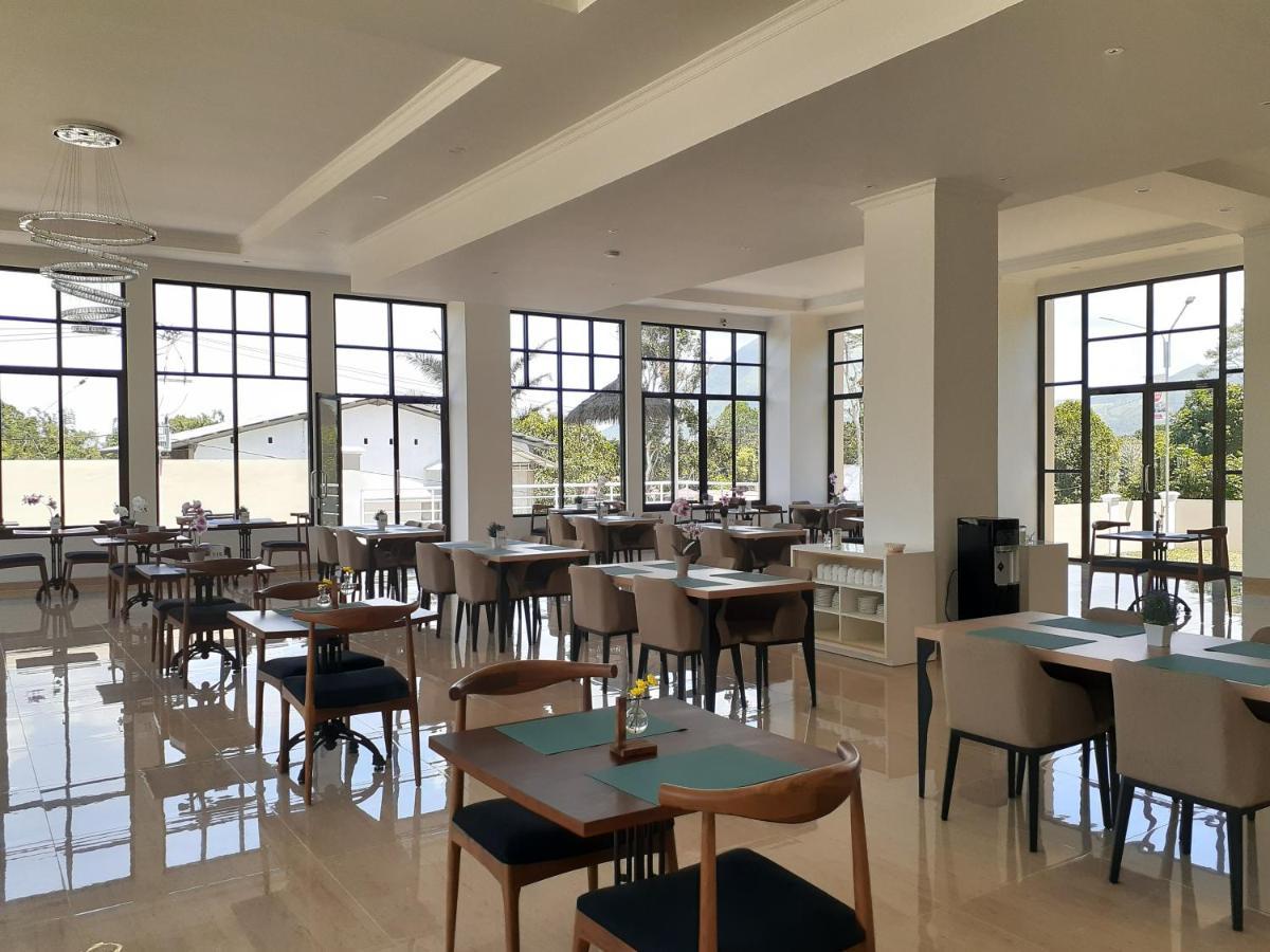 Hotel Villa Emitta Tomohon Ngoại thất bức ảnh